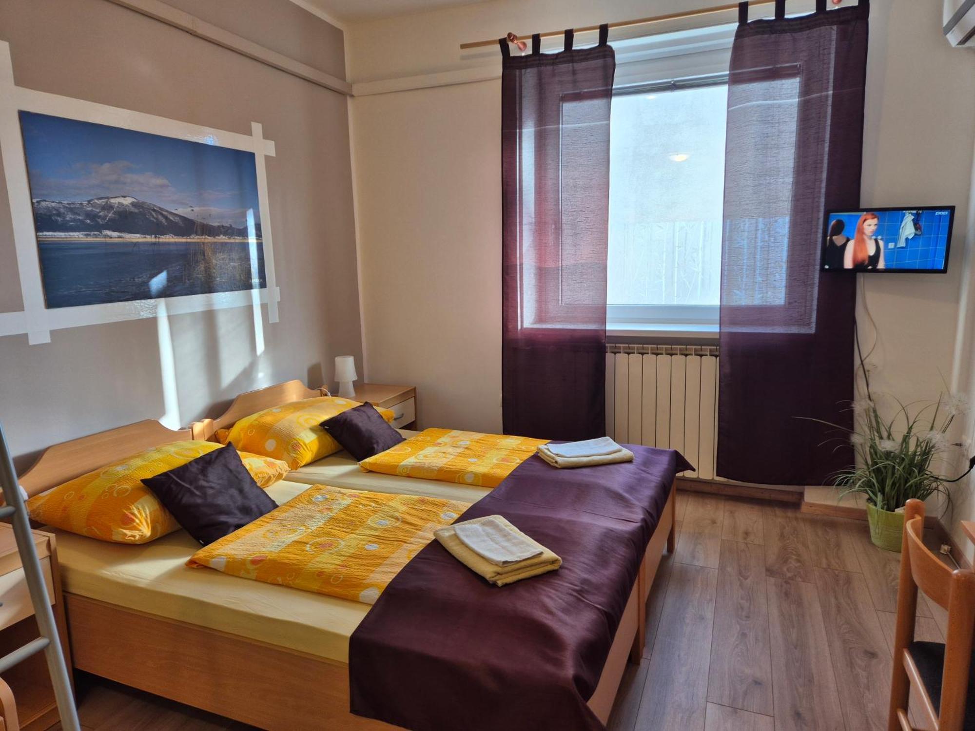 Apartments Furman - Self Check-In Rakek Esterno foto